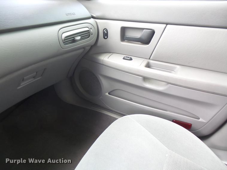 image for item DB6111 2003 Ford Taurus