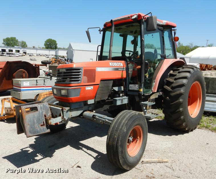 image for item DB6113 1999 Kubota M8200 Utility Special tractor
