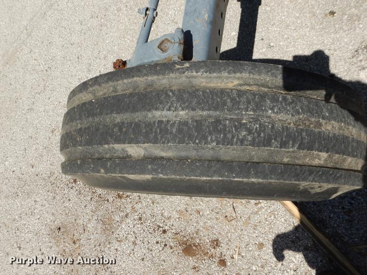 image for item DB6113 1999 Kubota M8200 Utility Special tractor