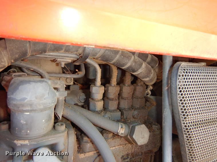 image for item DB6113 1999 Kubota M8200 Utility Special tractor