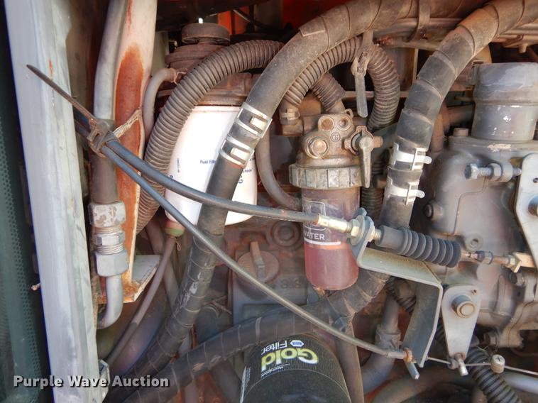 image for item DB6113 1999 Kubota M8200 Utility Special tractor