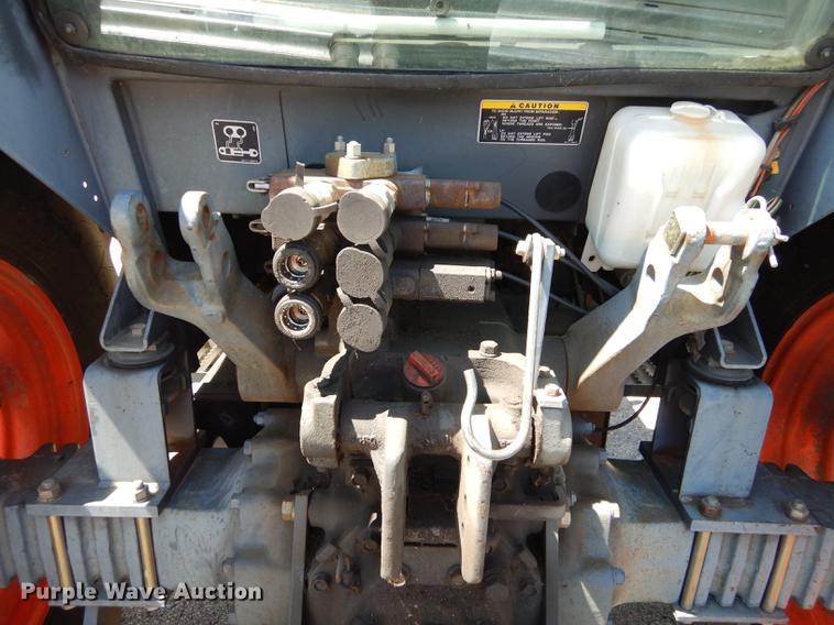 image for item DB6113 1999 Kubota M8200 Utility Special tractor