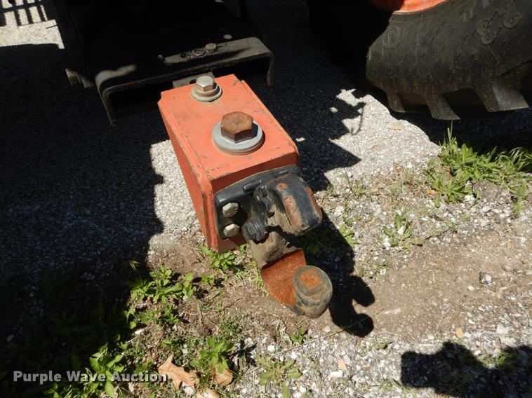 image for item DB6113 1999 Kubota M8200 Utility Special tractor