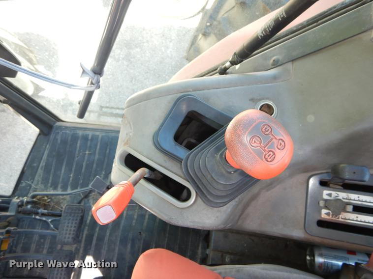 image for item DB6113 1999 Kubota M8200 Utility Special tractor