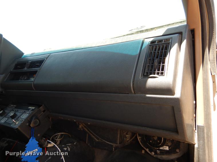 image for item DB6129 1997 GMC C8500 dump truck