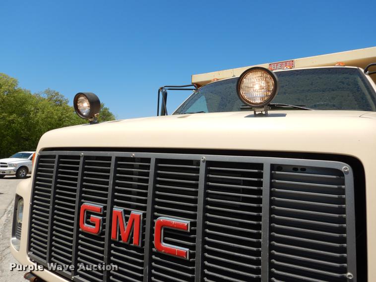 image for item DB6131 1997 GMC C8500 dump truck