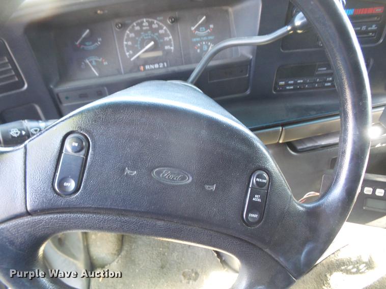 image for item DB6135 1995 Ford Econoline E350 ambulance