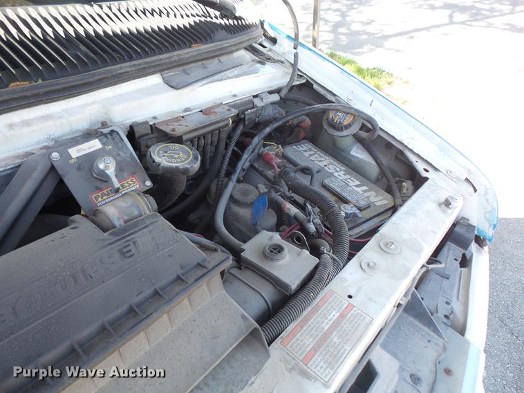 image for item DB6135 1995 Ford Econoline E350 ambulance