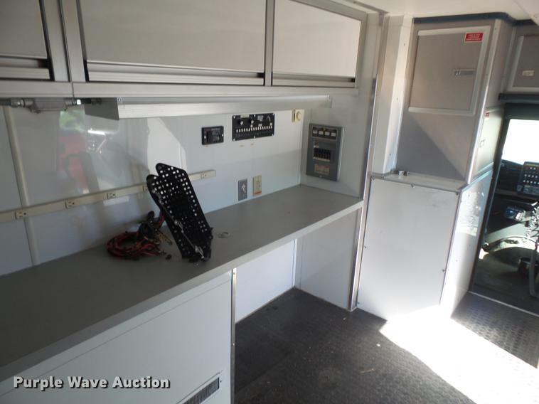 image for item DB6135 1995 Ford Econoline E350 ambulance