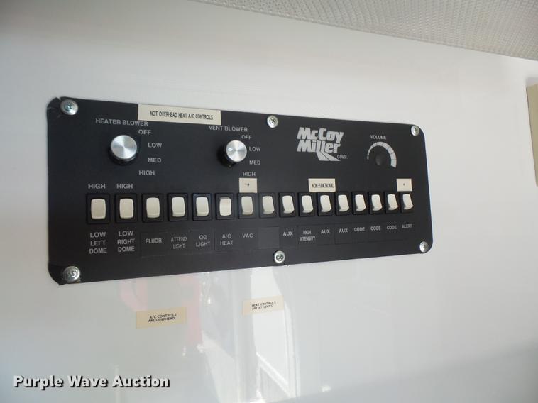 image for item DB6135 1995 Ford Econoline E350 ambulance