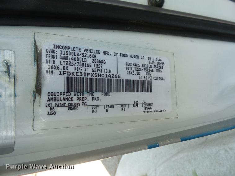 image for item DB6135 1995 Ford Econoline E350 ambulance