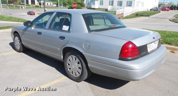 image for item DB6137 2006 Ford Crown Victoria Police Interceptor