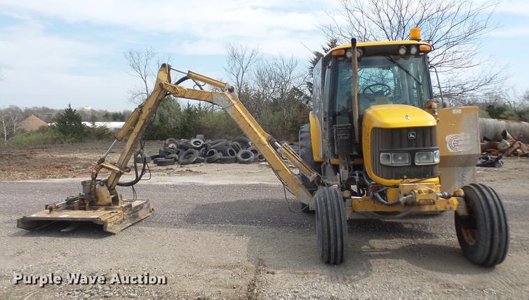 image for item DB6183 2002 John Deere 6420 tractor