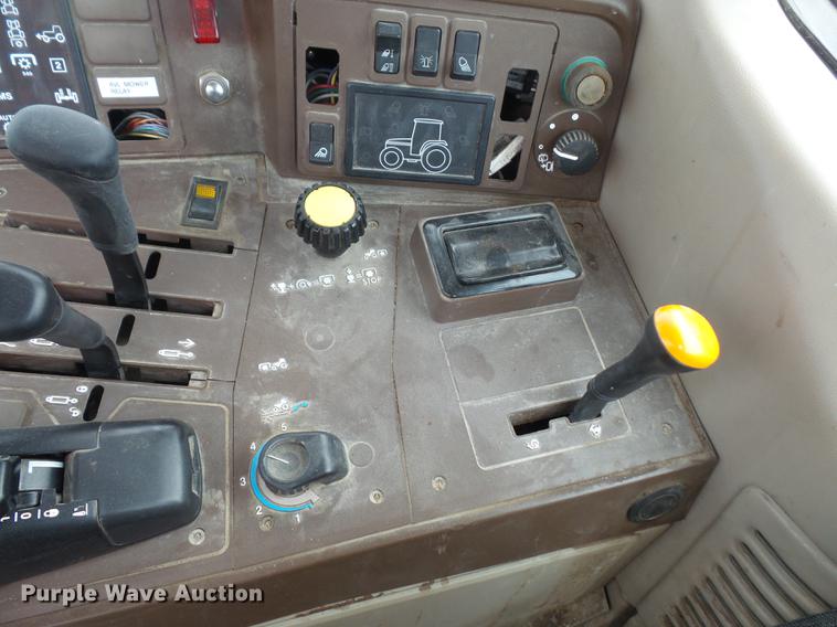 image for item DB6183 2002 John Deere 6420 tractor