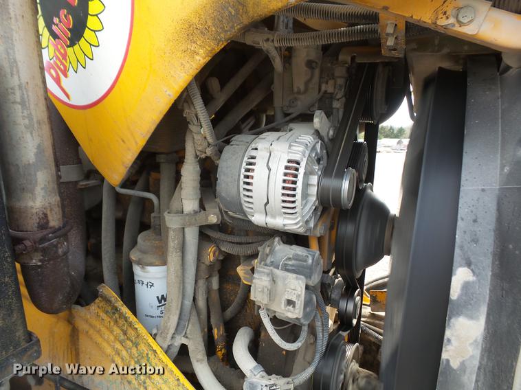 image for item DB6183 2002 John Deere 6420 tractor