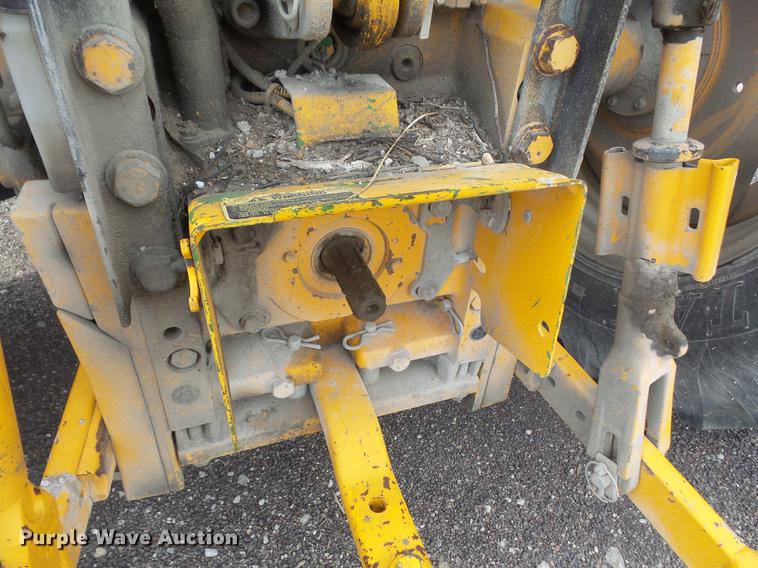 image for item DB6183 2002 John Deere 6420 tractor