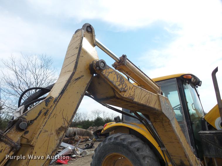 image for item DB6183 2002 John Deere 6420 tractor