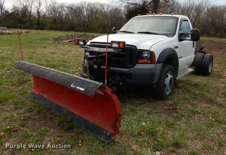 image for item DB6185 2006 Ford F550 truck cab and chassis