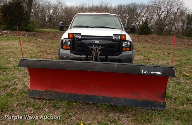 image for item DB6185 2006 Ford F550 truck cab and chassis