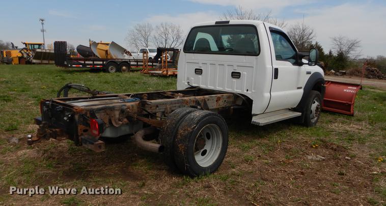 image for item DB6185 2006 Ford F550 truck cab and chassis
