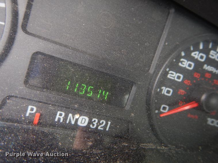 image for item DB6185 2006 Ford F550 truck cab and chassis