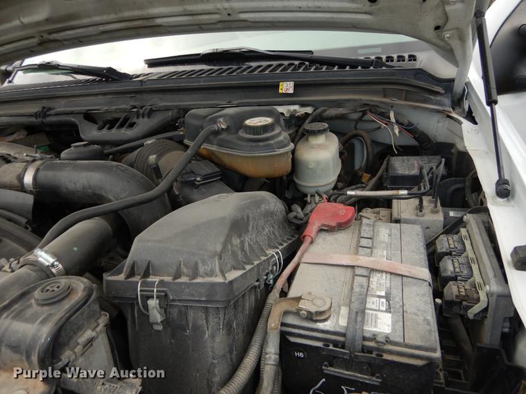 image for item DB6185 2006 Ford F550 truck cab and chassis