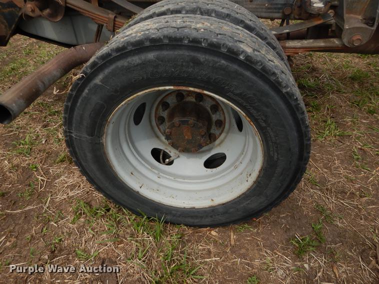 image for item DB6185 2006 Ford F550 truck cab and chassis