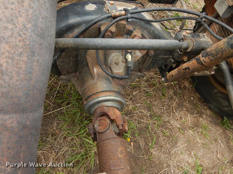 image for item DB6185 2006 Ford F550 truck cab and chassis