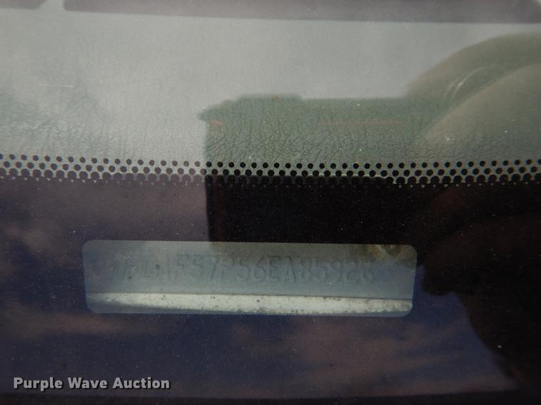 image for item DB6185 2006 Ford F550 truck cab and chassis