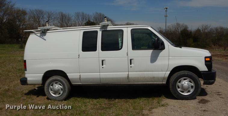 image for item DB6189 2008 Ford E350 Super Duty van