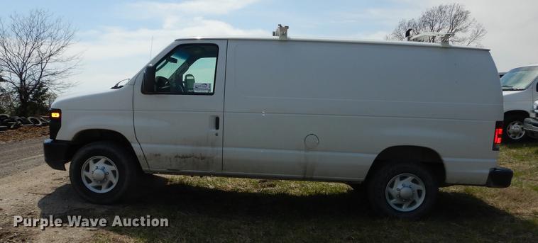image for item DB6189 2008 Ford E350 Super Duty van