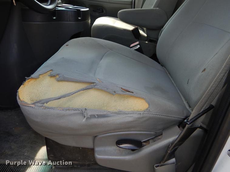 image for item DB6189 2008 Ford E350 Super Duty van