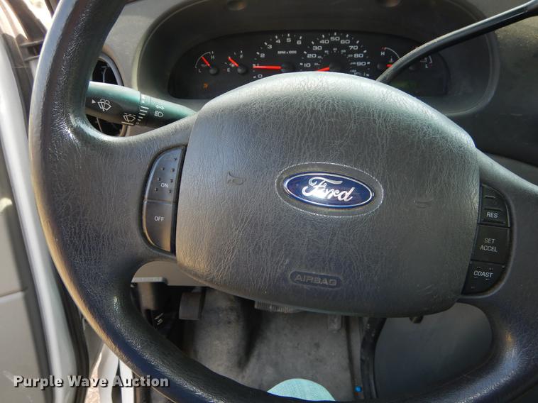 image for item DB6189 2008 Ford E350 Super Duty van