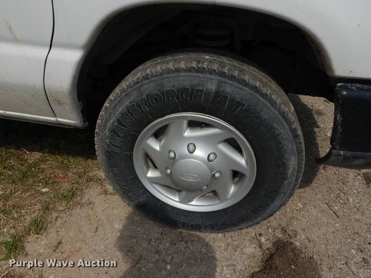 image for item DB6189 2008 Ford E350 Super Duty van