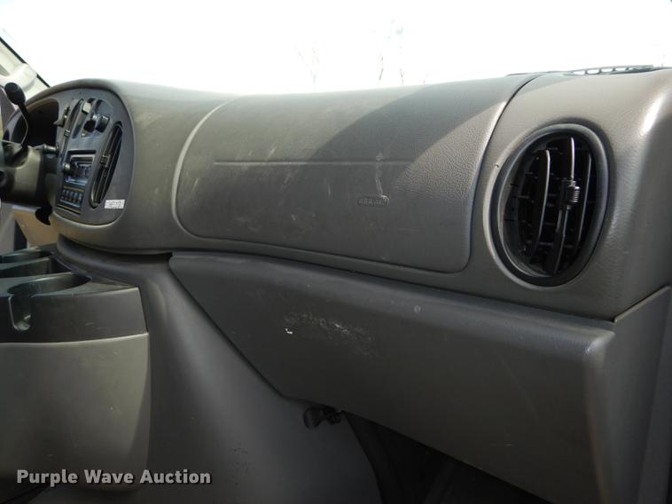 image for item DB6189 2008 Ford E350 Super Duty van