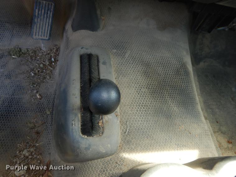 image for item DB6190 2004 Chevrolet Silverado 1500 pickup truck