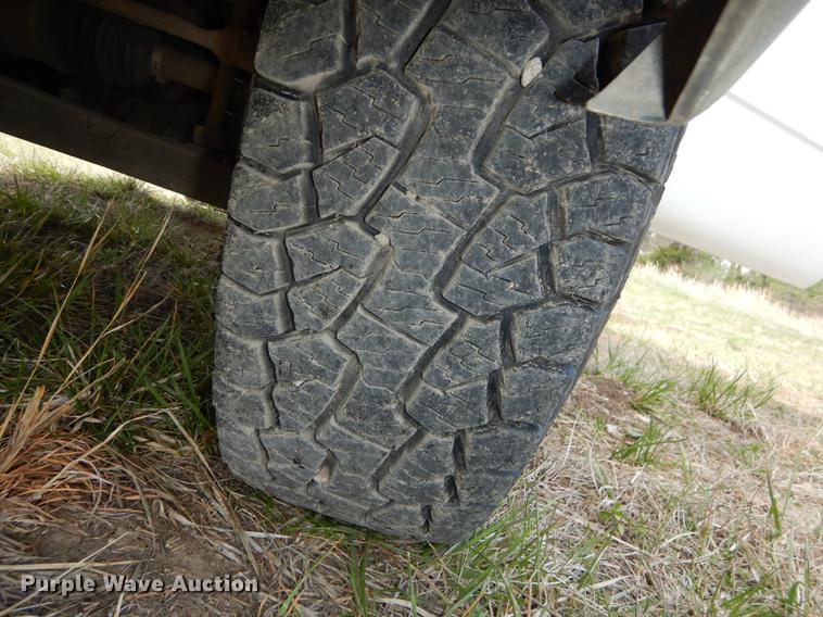 image for item DB6190 2004 Chevrolet Silverado 1500 pickup truck