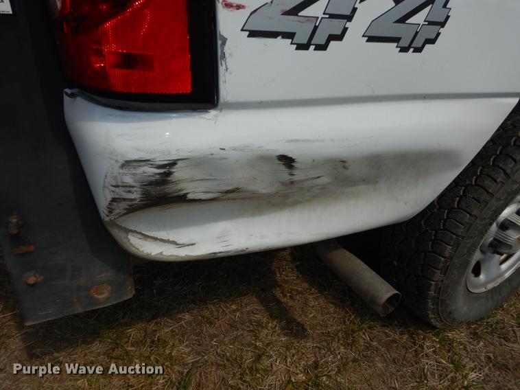 image for item DB6190 2004 Chevrolet Silverado 1500 pickup truck