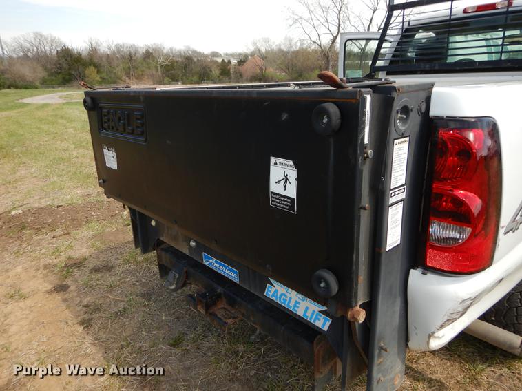 image for item DB6190 2004 Chevrolet Silverado 1500 pickup truck