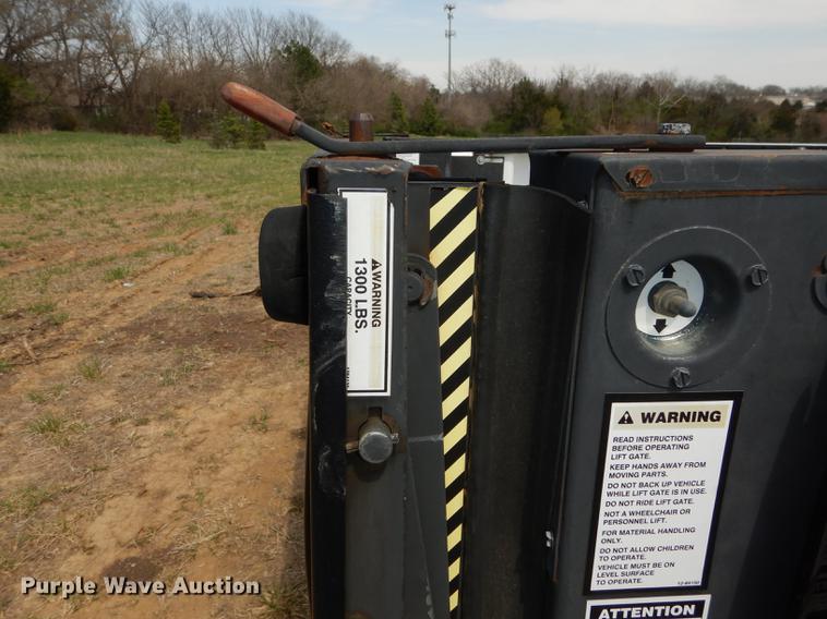 image for item DB6190 2004 Chevrolet Silverado 1500 pickup truck