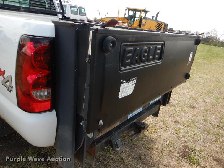 image for item DB6190 2004 Chevrolet Silverado 1500 pickup truck