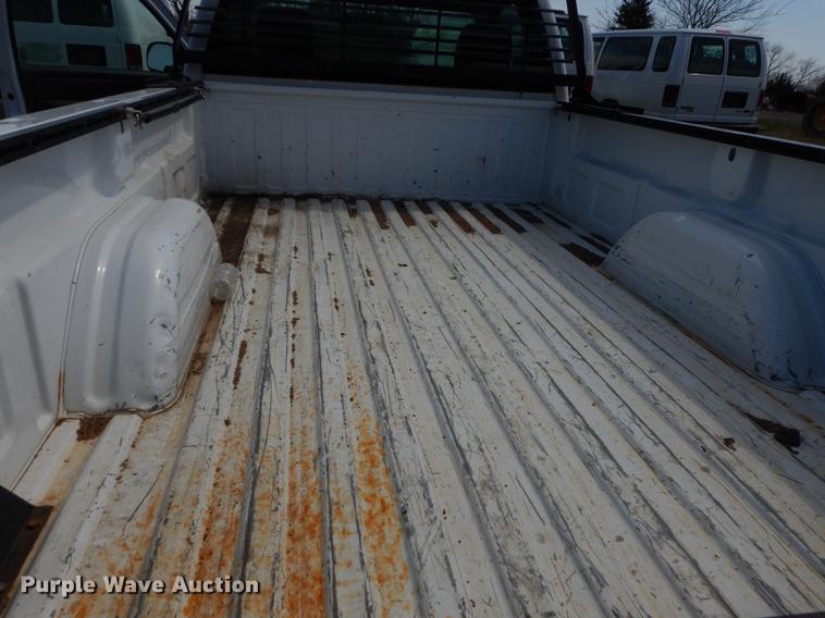 image for item DB6190 2004 Chevrolet Silverado 1500 pickup truck