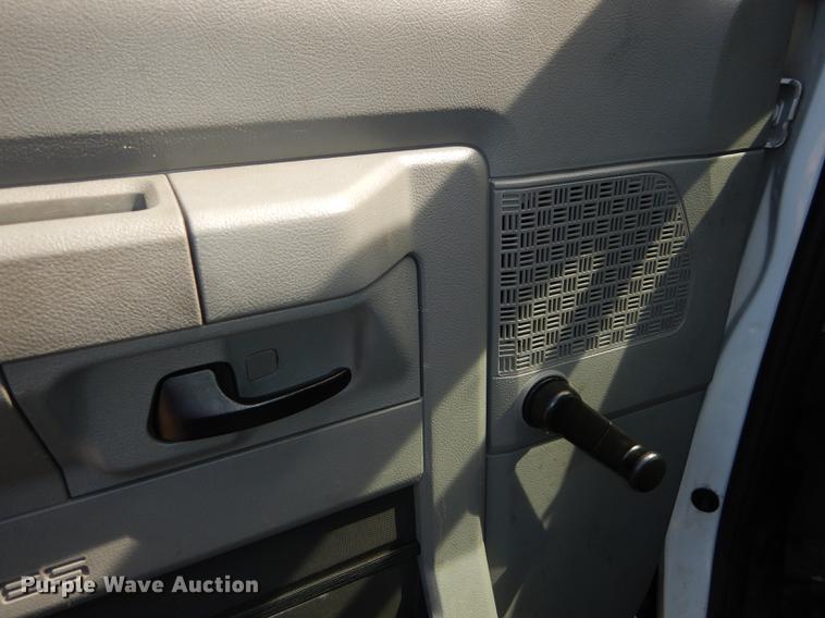 image for item DB6191 2013 Ford E350 Super Duty XL Extended van