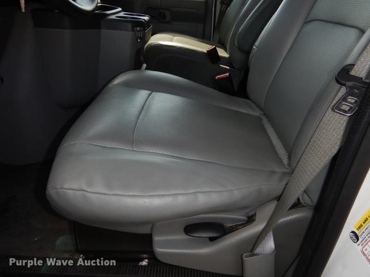 image for item DB6191 2013 Ford E350 Super Duty XL Extended van