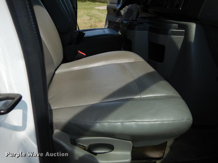 image for item DB6191 2013 Ford E350 Super Duty XL Extended van