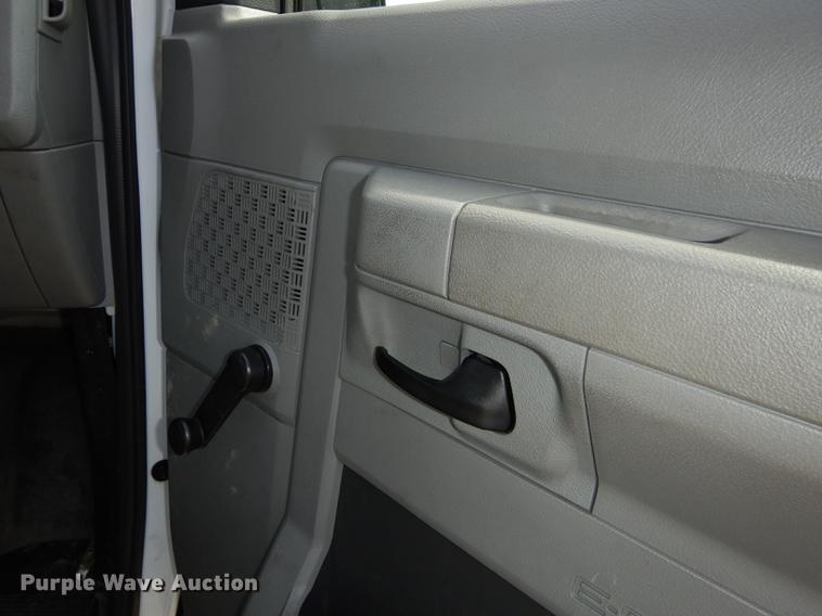 image for item DB6191 2013 Ford E350 Super Duty XL Extended van