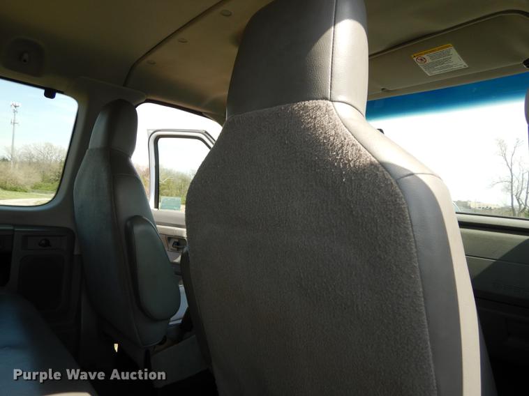 image for item DB6191 2013 Ford E350 Super Duty XL Extended van