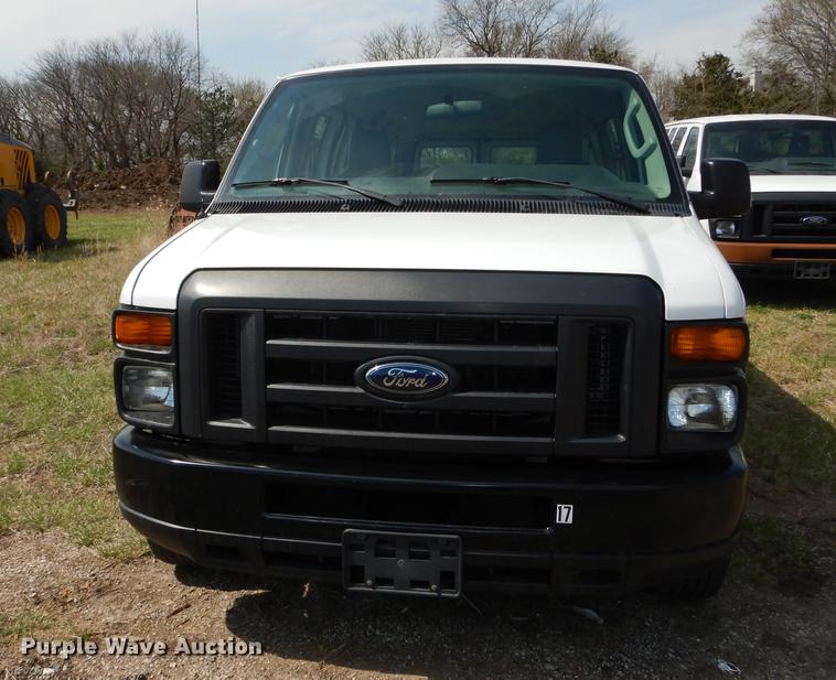 image for item DB6192 2013 Ford E350 Super Duty XL Extended van
