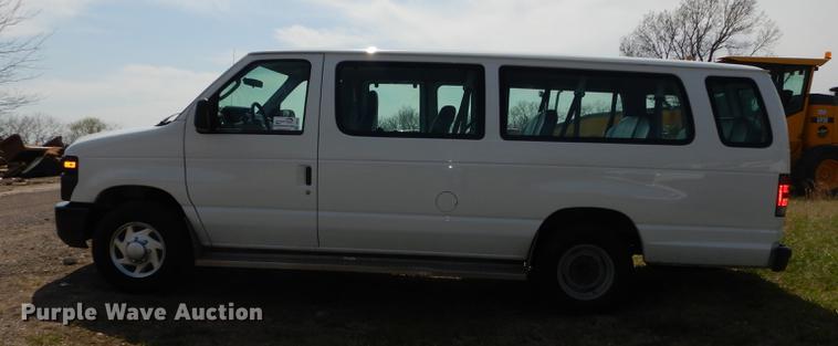 image for item DB6192 2013 Ford E350 Super Duty XL Extended van