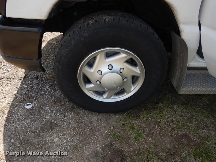 image for item DB6192 2013 Ford E350 Super Duty XL Extended van